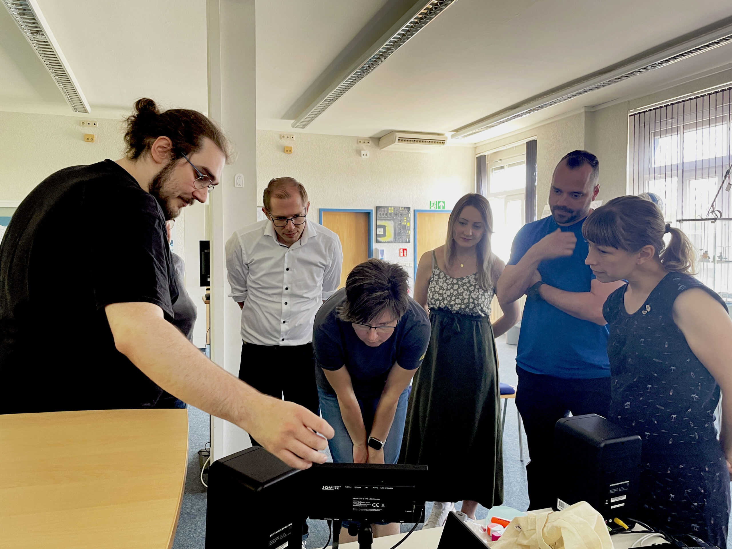 Beim Anti-Brainstorming Beim Anti-Brainstorming Workshop ging es um die Frontend-Gestaltung für ein datenbasiertes Assistenzsystem.